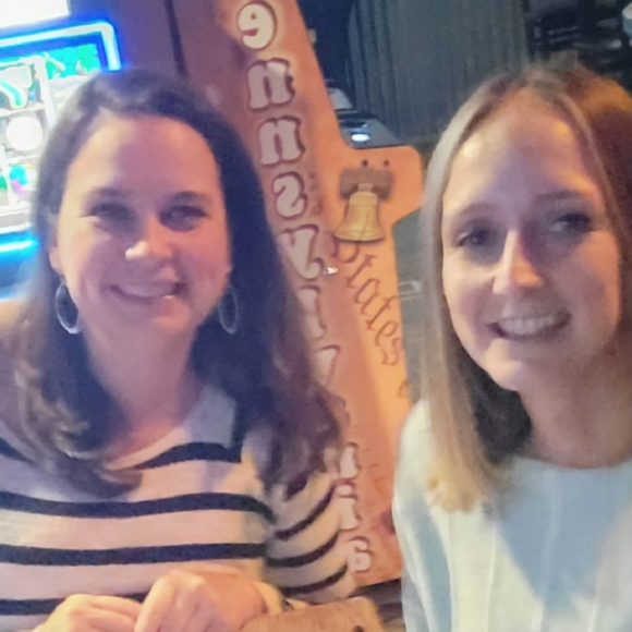 Meet your Poshers, Suzette & Juliette - Picture 1 of 1